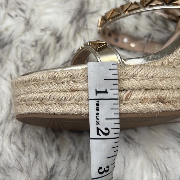 Steve Madden Women's Session Wedge Sandal, Tan - Picture 9 of 14